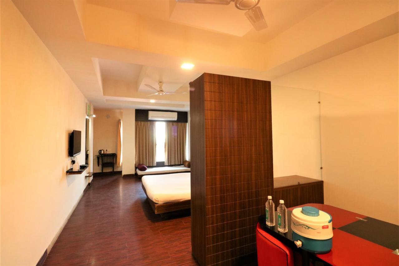 Goverdhan Greens Resort Dwarka L Hotels In Dwarka Zewnętrze zdjęcie