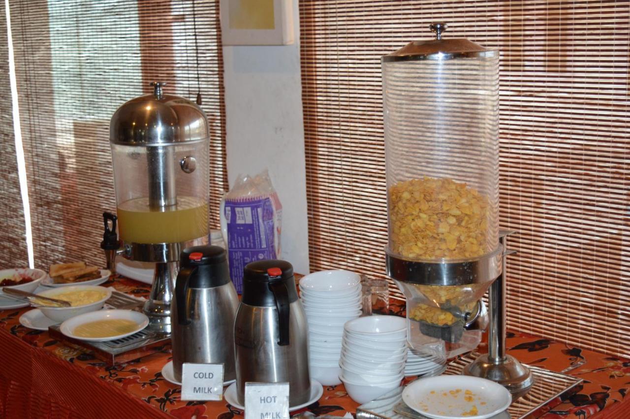 Goverdhan Greens Resort Dwarka L Hotels In Dwarka Zewnętrze zdjęcie
